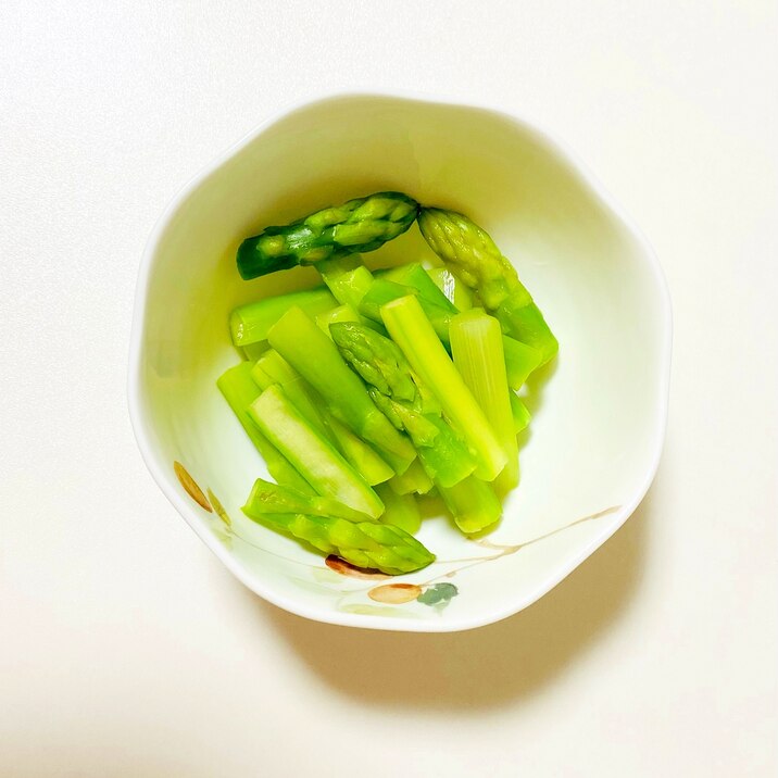 アスパラガスの水炒め